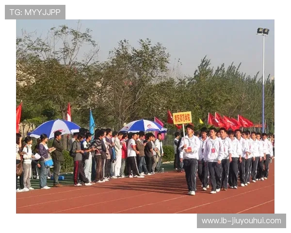 南阳师范学院校园足球赛事推动青年体育发展新篇章的重要实践探索